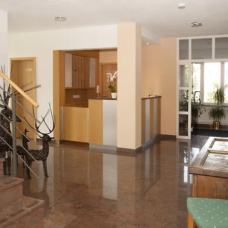 Hotel Zum Hirsch Hotel